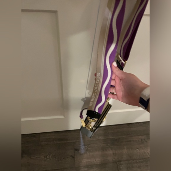 LIMITED EDITION MARC JACOBS SNAPSHOT BAG - Picture 3 of 5